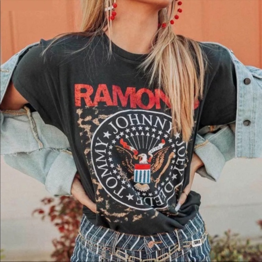 Ramones Band Graphic Casual Tee